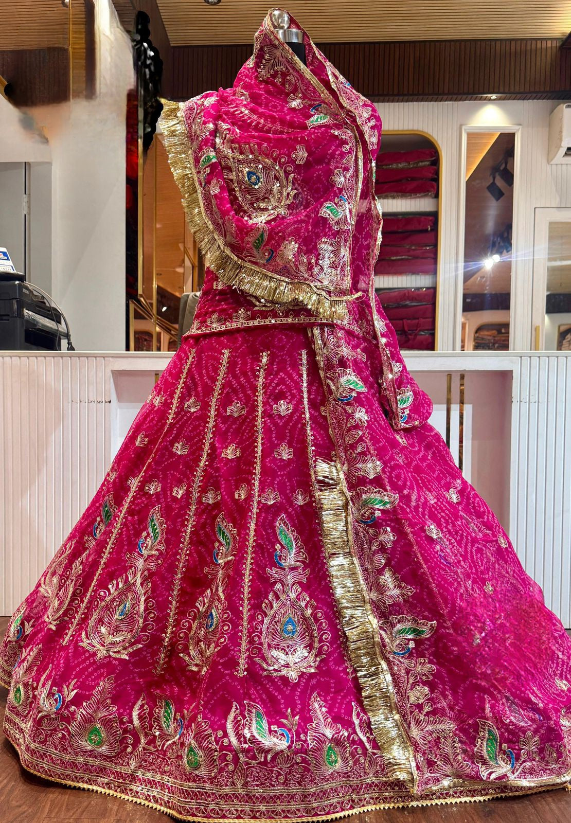 Designer 5 MTR Gher Vintage Chunnari Elegant Rajputi Poshak