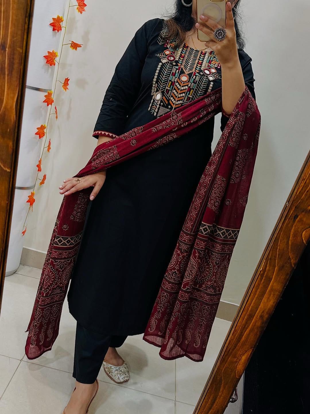 Beautiful Embroidery 3pcs pure cotton kurti set Size: *M/38, L/40, XL/42, XXL/44,XXXl/46*