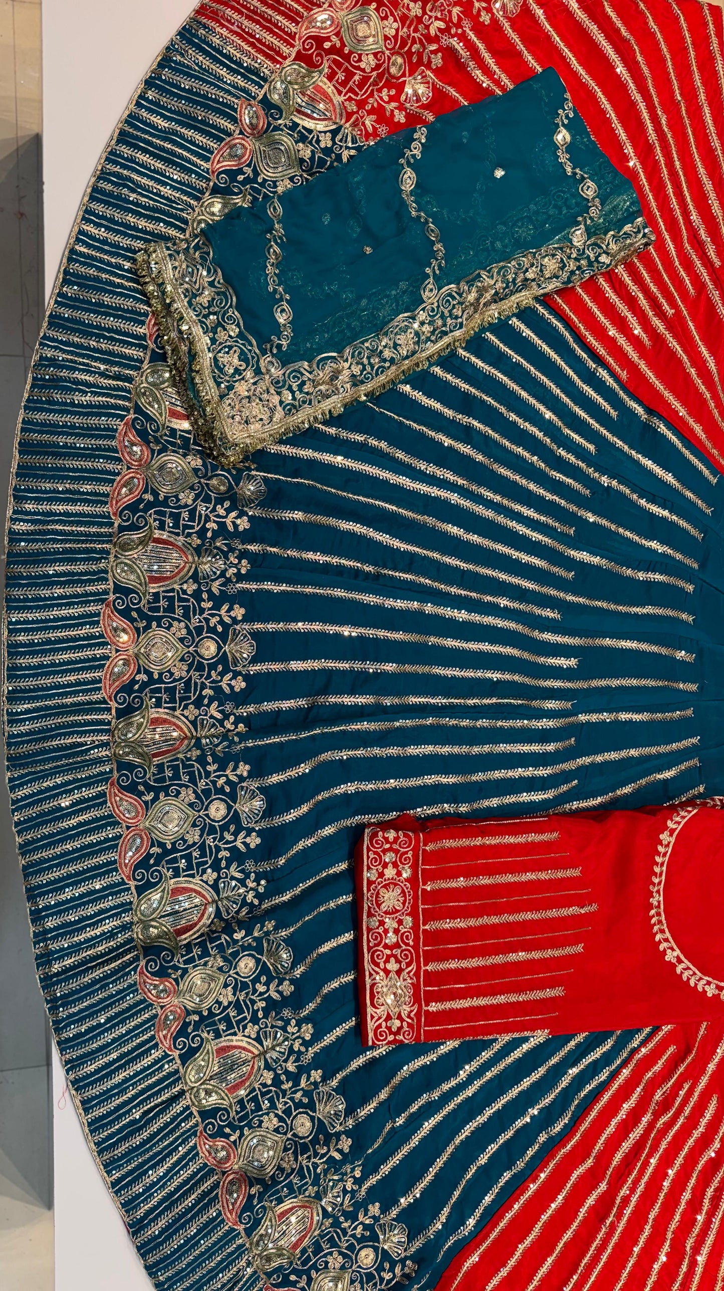 Elegant Designer Lehenga Poshak – 5Mtr Ghera, Heavy Jari & Sequence Work