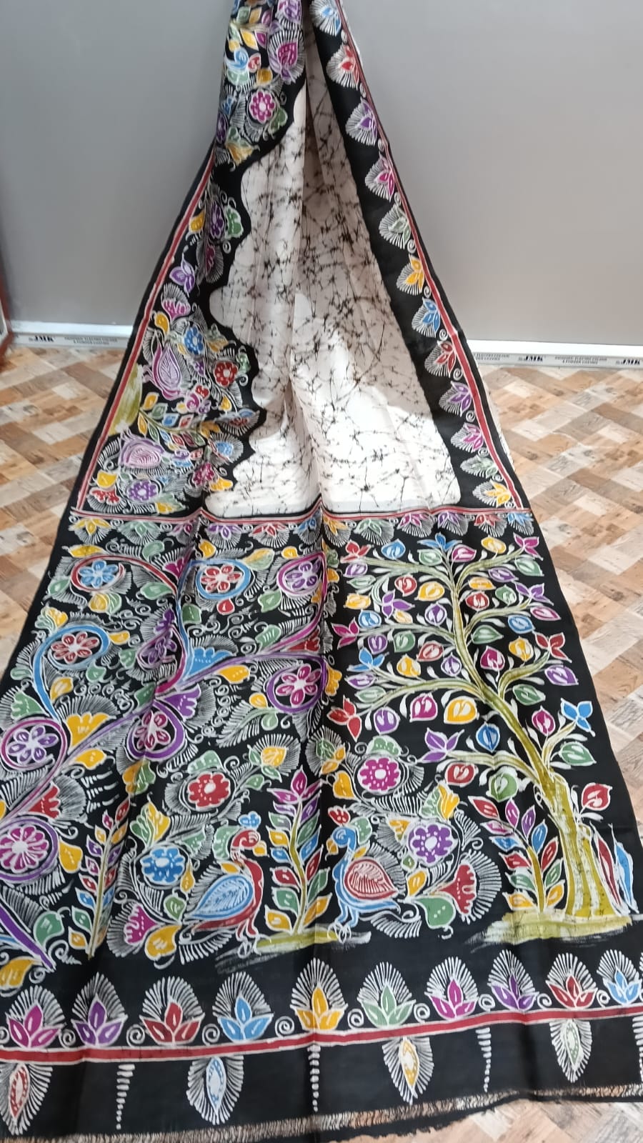 Beautiful Batik Hand-Painted Pure Silk Saree – Silk Mark Certified