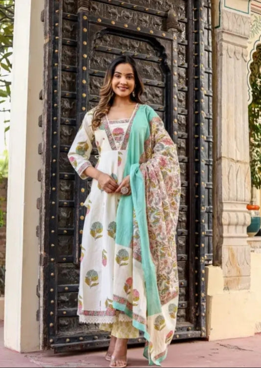 Beautiful cotton with handwork suit set Size -38,40,42,44