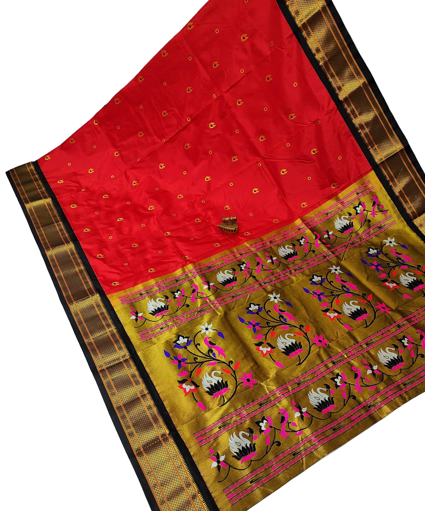 Majestic Karnful Peacock Kadiyal Pure Silk Paithani