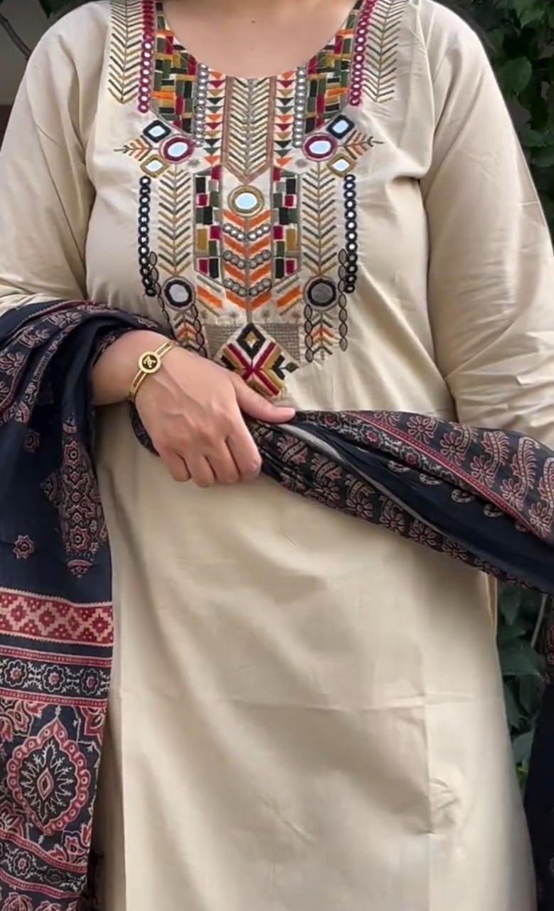 Beautiful Embroidery 3pcs pure cotton kurti set Size: *M/38, L/40, XL/42, XXL/44,XXXl/46*