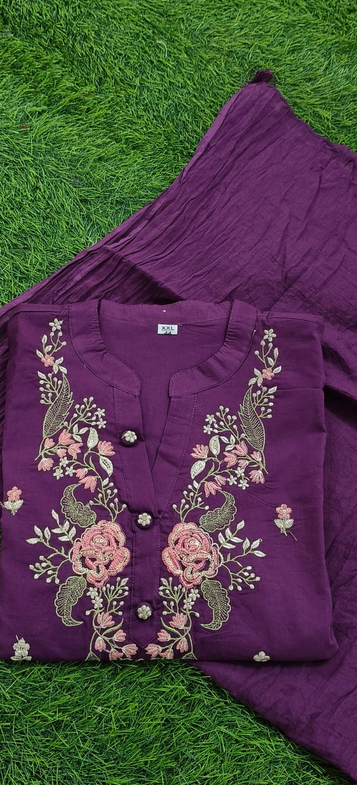 Beautiful Pure Cotton embroidery suit set :Sizes 38 40 42 44 46