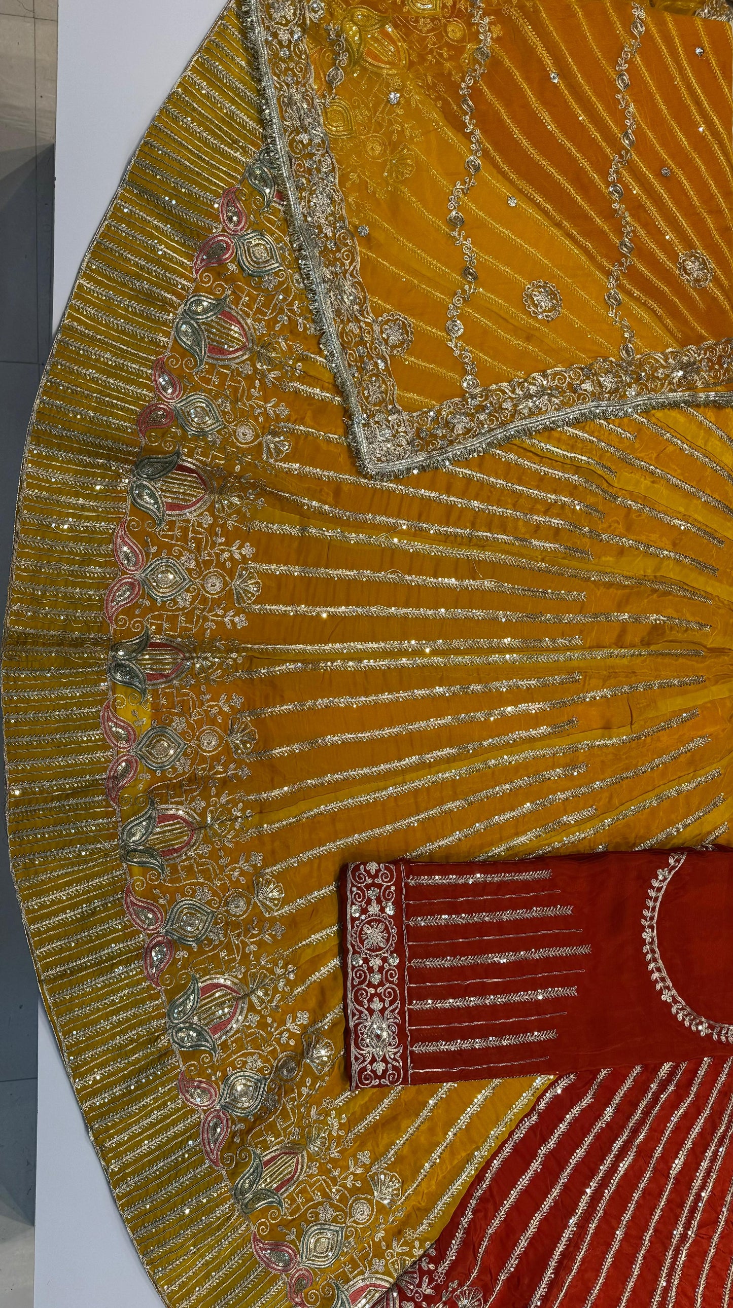 Elegant Designer Lehenga Poshak – 5Mtr Ghera, Heavy Jari & Sequence Work