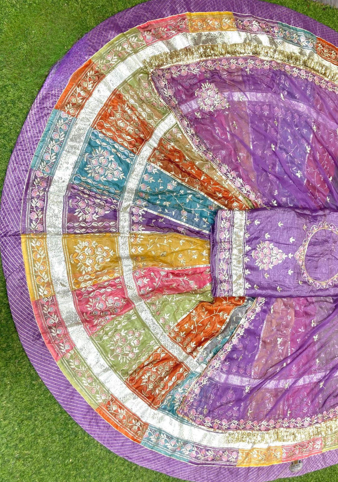 DESIGHNER 5 MTR GHER Premium Quality Hevy Gold Crush Fabric with Humarai pure Odhani*HEVY Fancy Barik zari Resham handwork beautiful poshak