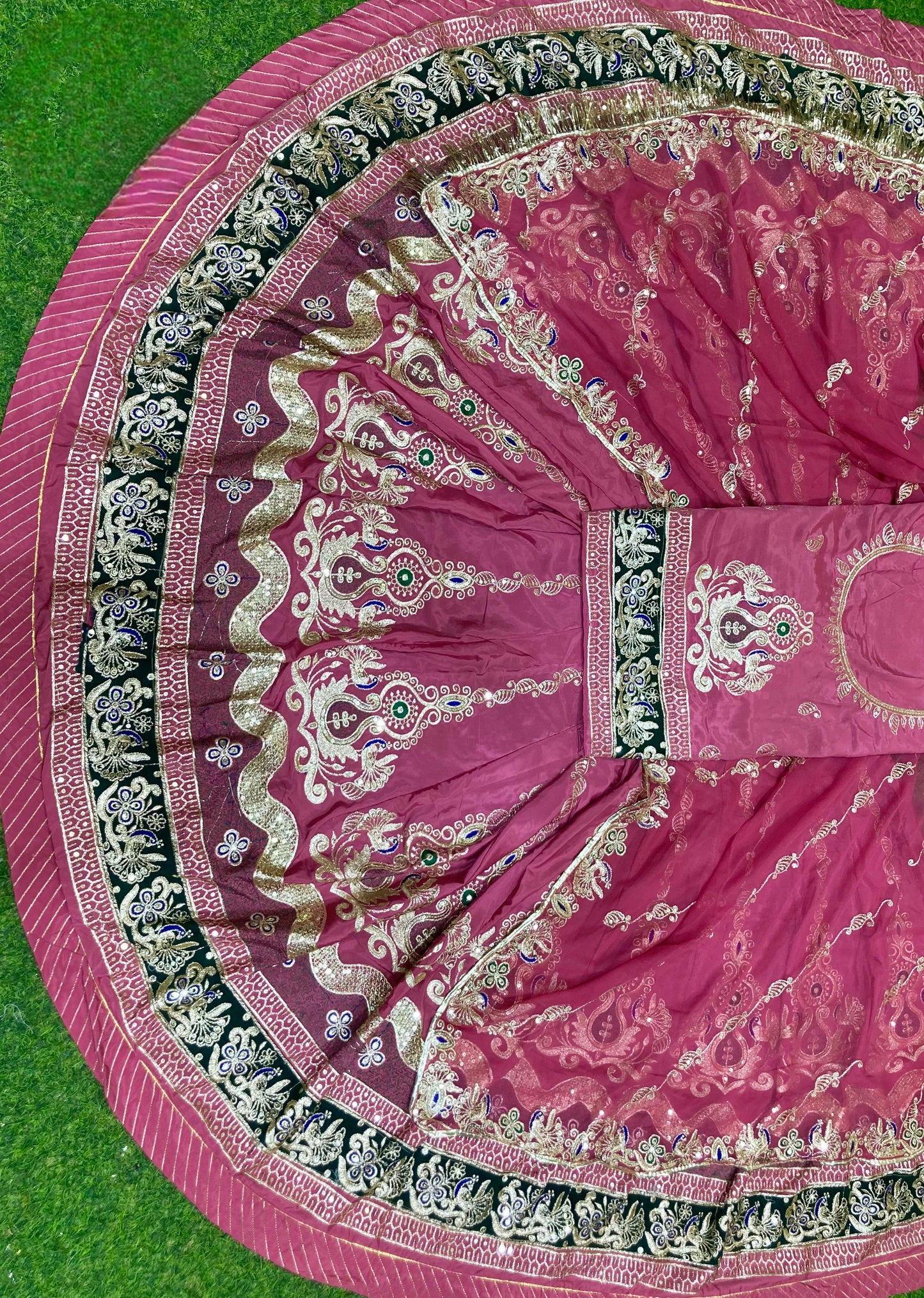 CREPSILK Fabric with pure Odhani Hevy VINTAGE Barik Zari work beautiful Rajputi poshak
