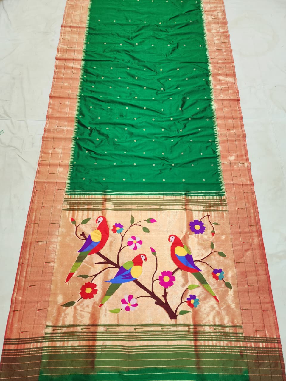 Triple Muniya  Handwoven 100% Pure Silk elegant Paithani Saree