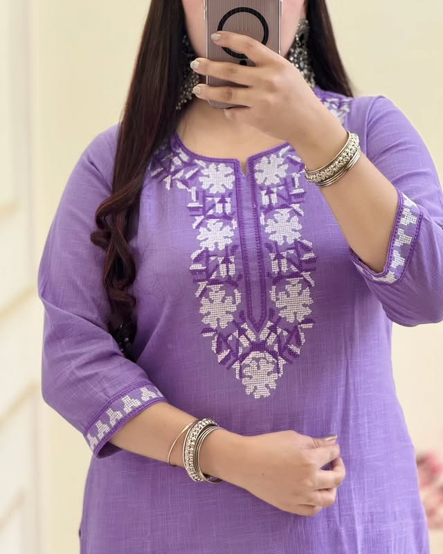 Beautiful embroidery cotton kurti set Size - 38/40/42/44*