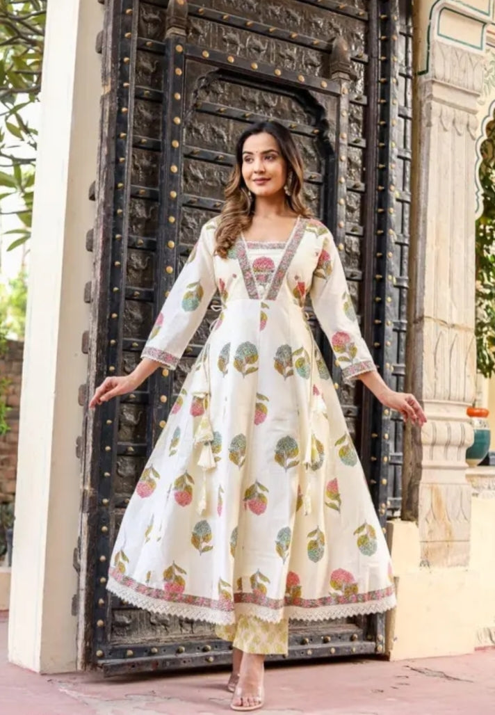 Beautiful cotton with handwork suit set Size -38,40,42,44