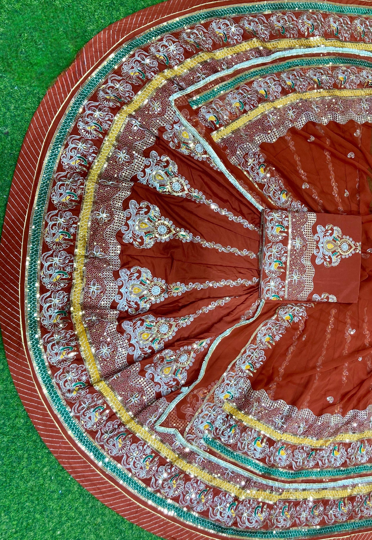 Vintage style Barik Zari work full 4 mt gher heavy beautiful Rajasthani poshak