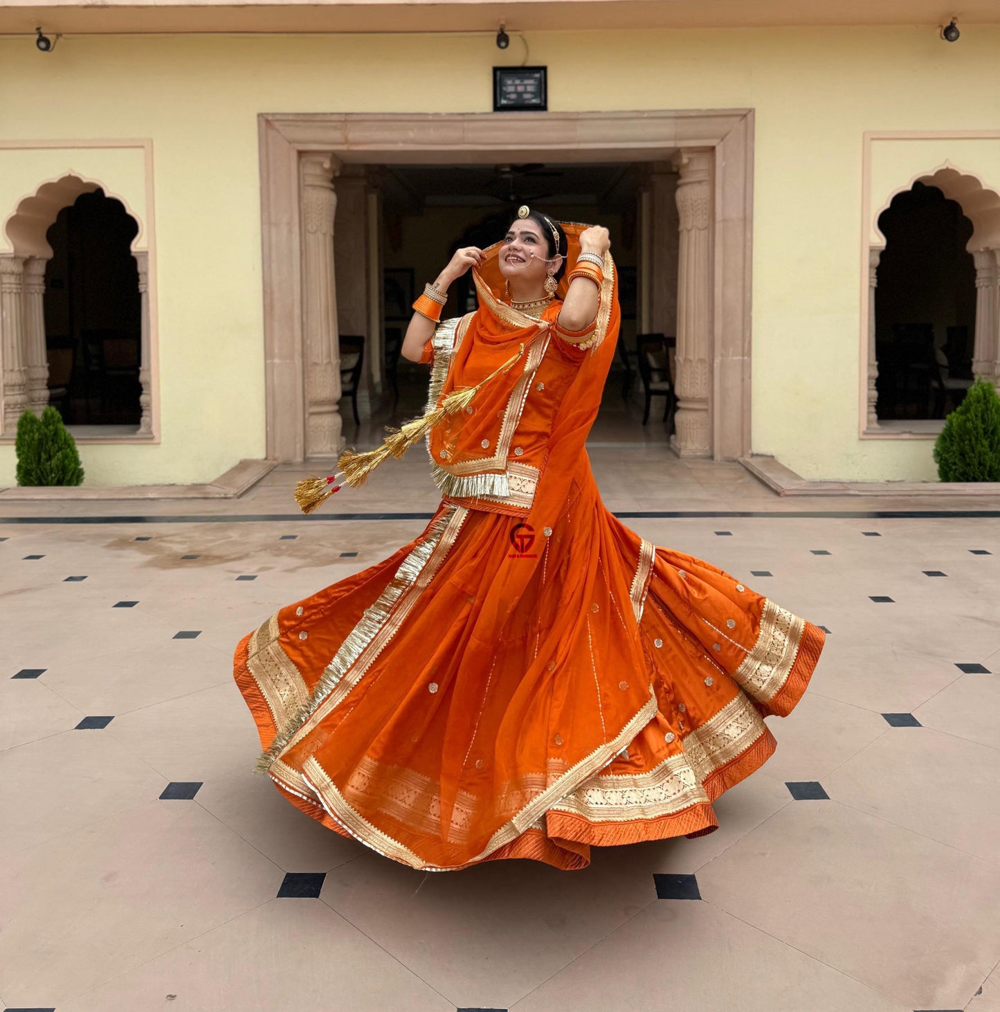 Regal 32 Ghera Heavy Designer Poshak