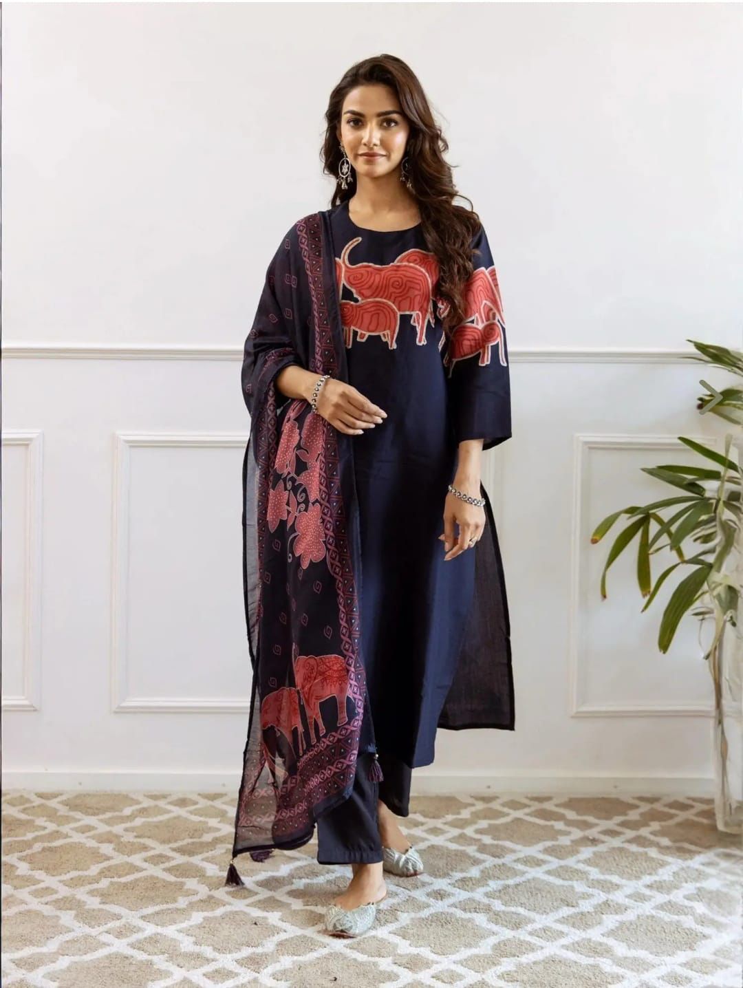 Beautifully decorated with handwork weaving and prints Suit Set  Size - M(38), L(40), XL(42), XXL(44), 3XL(46)*