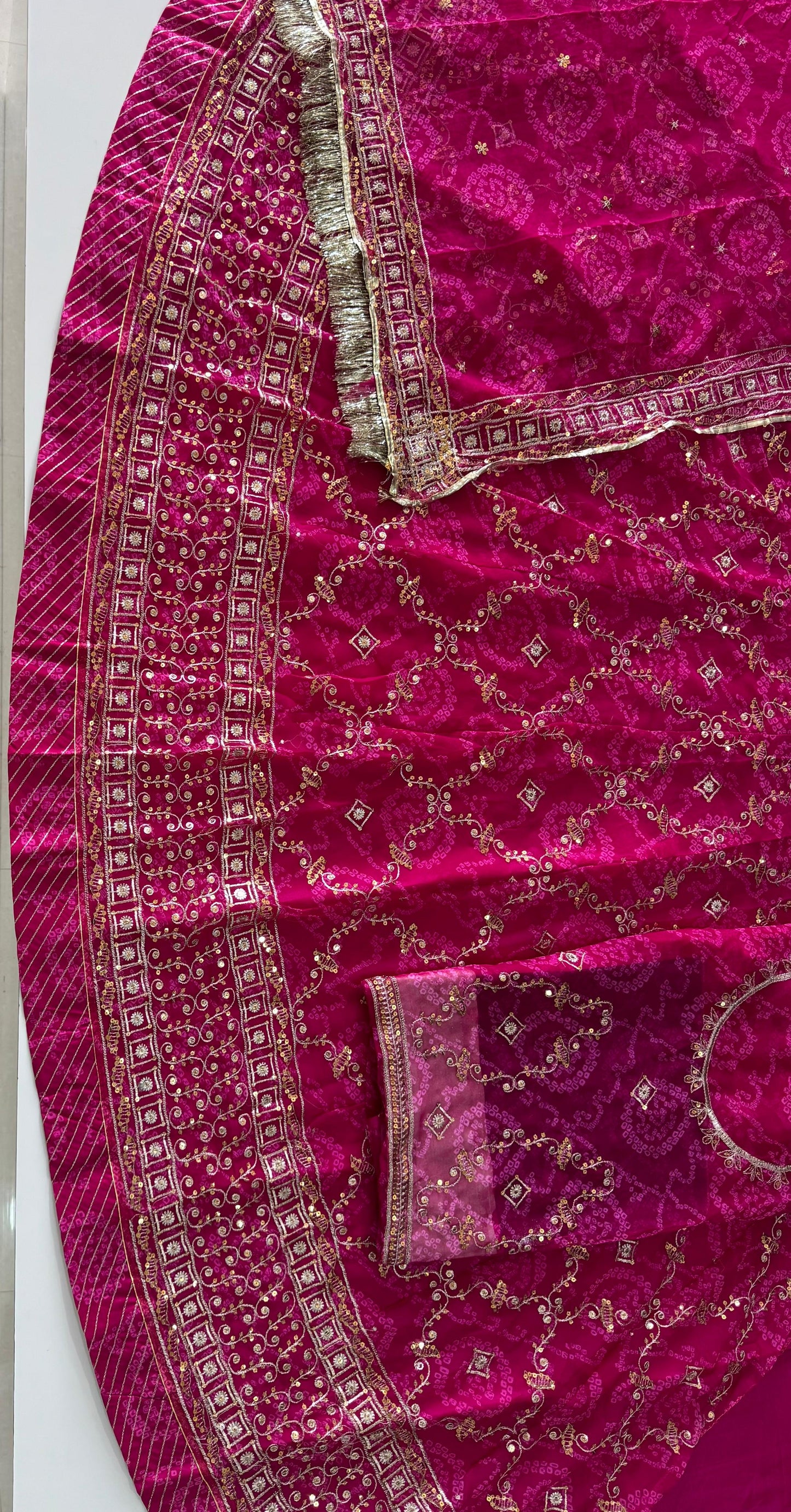 Halfpure Chundari Rajasthani Poshak | Heavy Jari Sequence Work & Butti Odhna