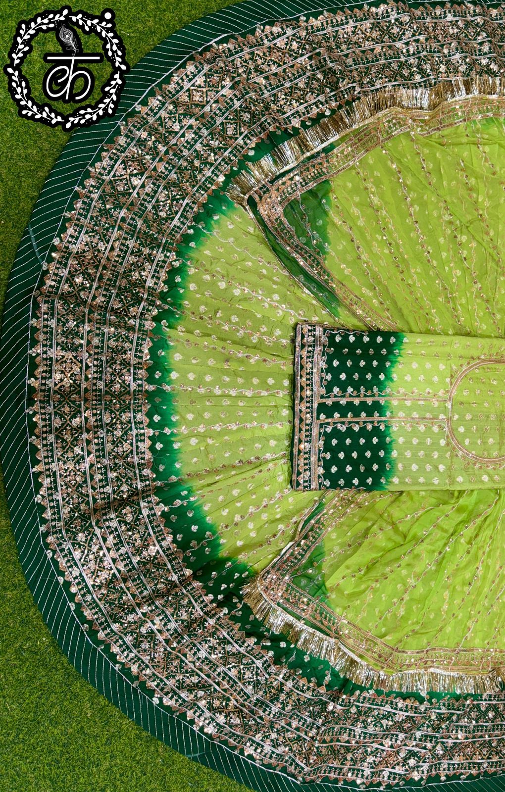 Elegant 32 KALI POSHAK with 4 MTR GHER with SHADED COLOUR