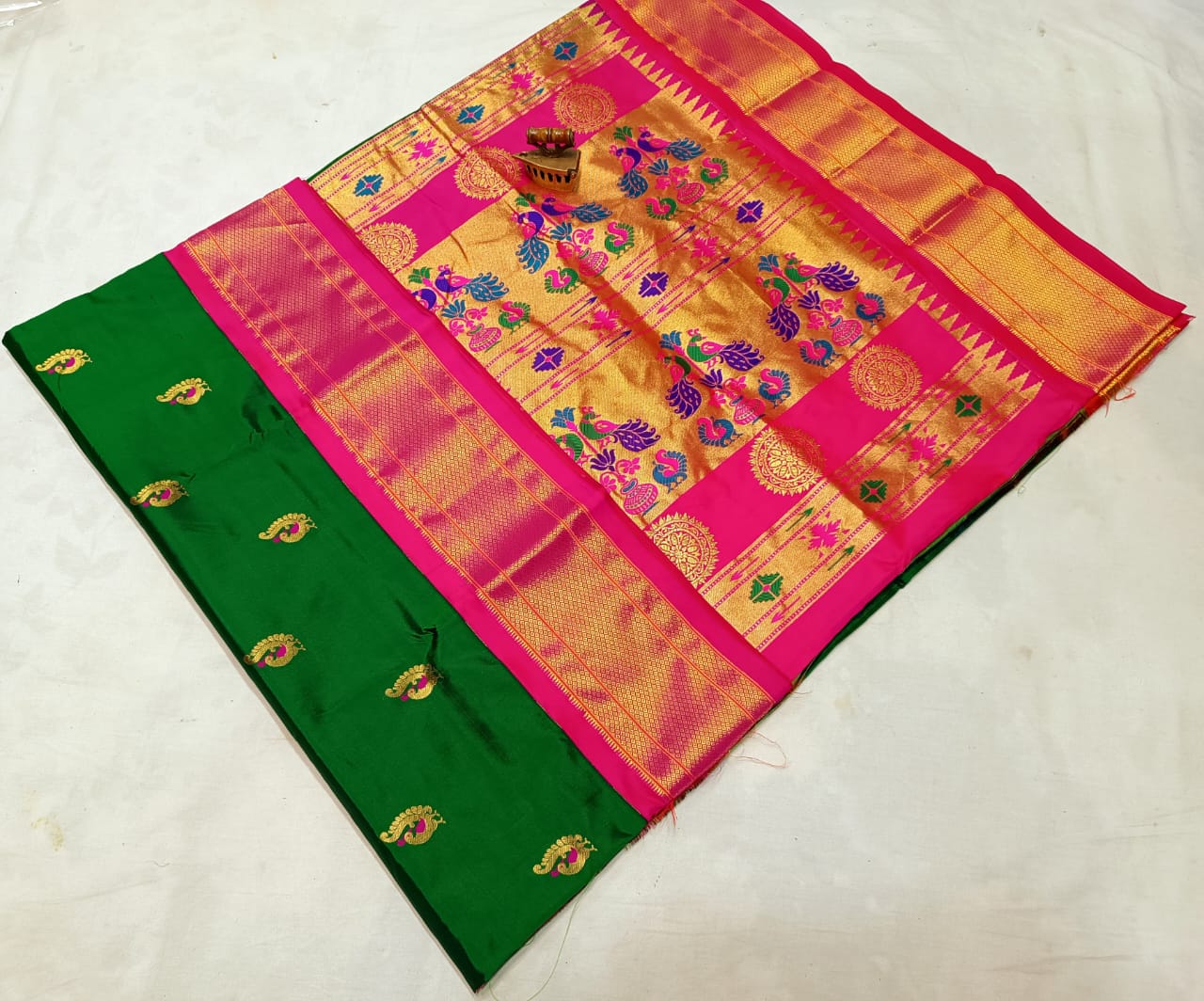 Exquisite Paithani Handwoven Pure Silk Saree – Certified Authentic Silk