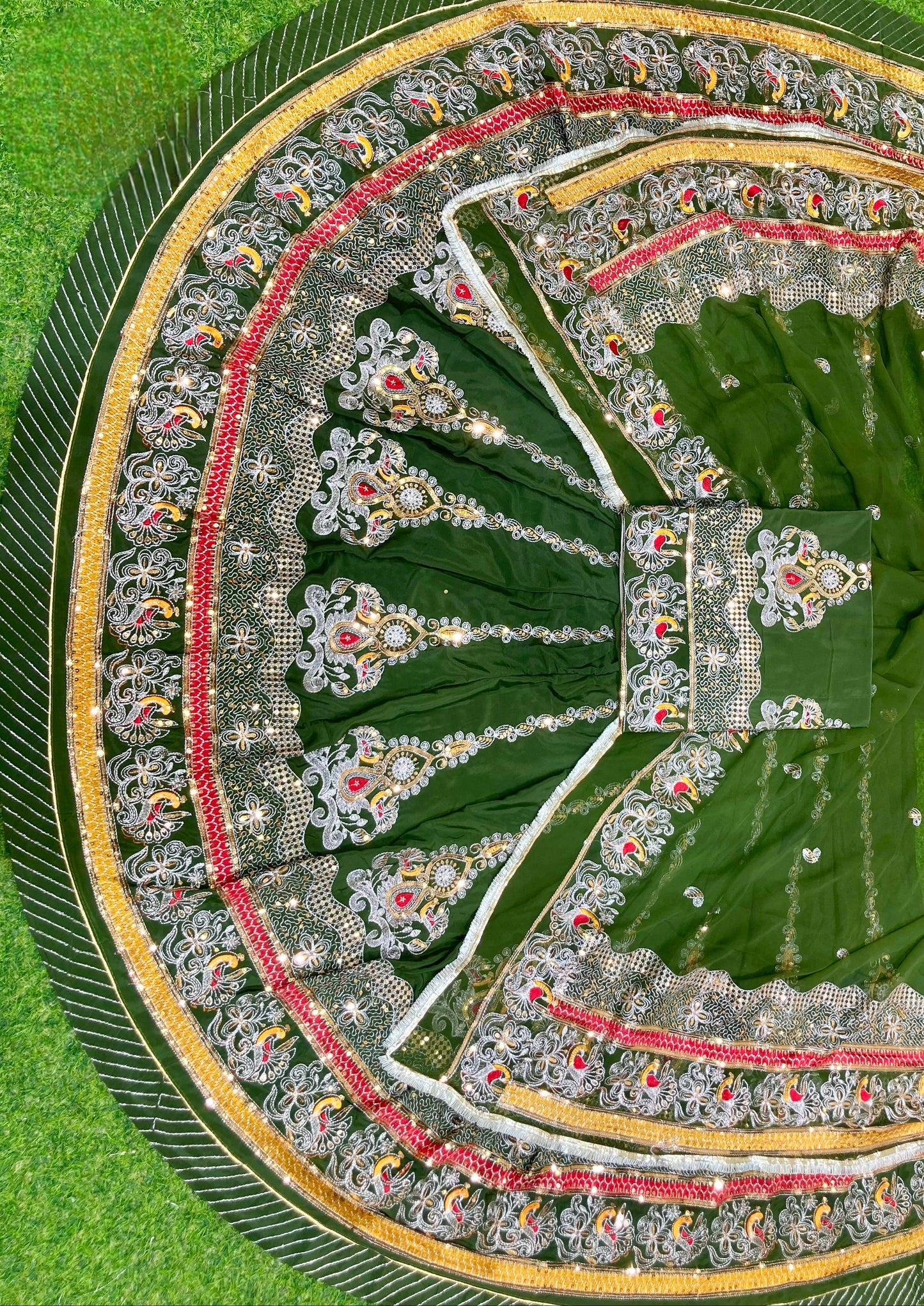 Vintage style Barik Zari work full 4 mt gher heavy beautiful Rajasthani poshak