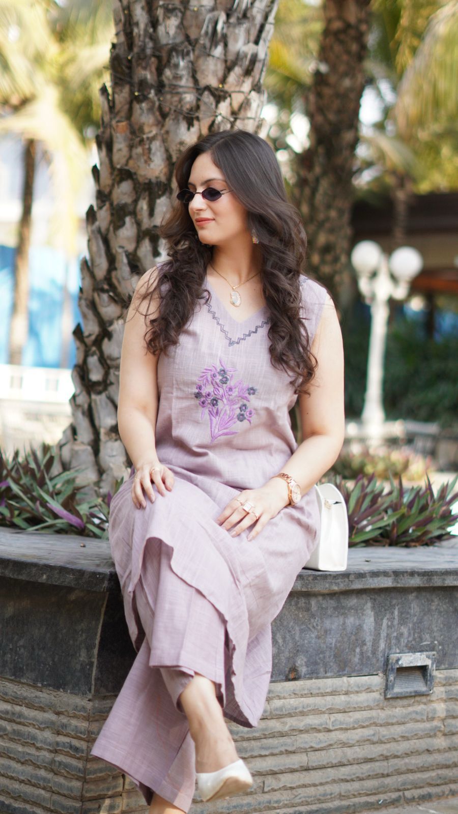 Beautiful embroidery crafted in premium cotton kurti set                   Size 38,40,42,44